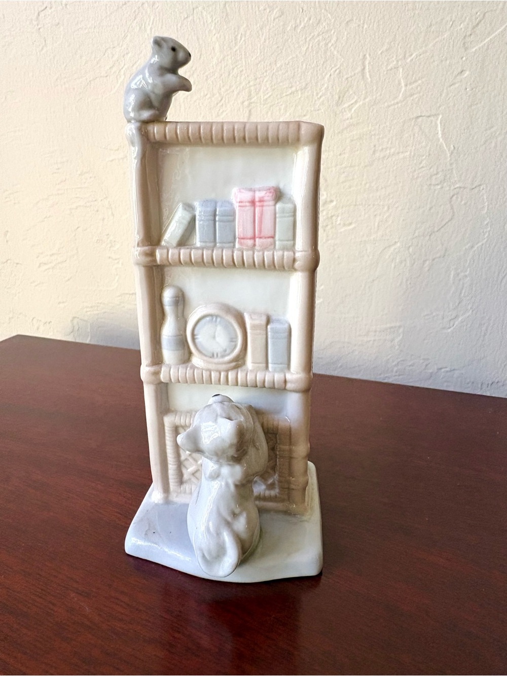 Vintage 1980s House of Lloyd ceramic vase cat and mouse on a bookcase planter